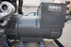柴油發電機組的發電機是由哪幾個部分組成的？